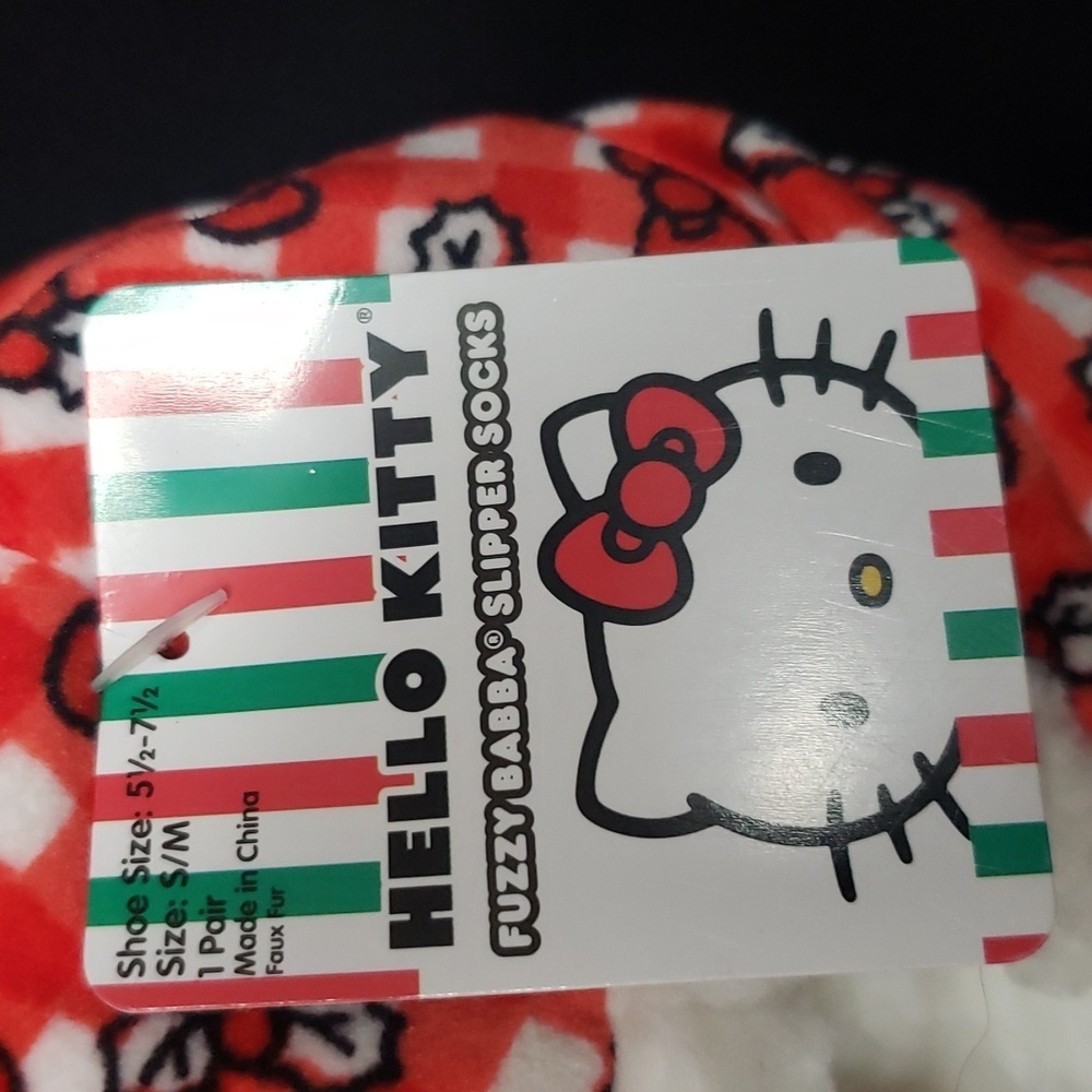 Hello Kitty NWT Fuzzy Babba Faux Sherpa Lined Holiday Slippers - Picture 2 of 5